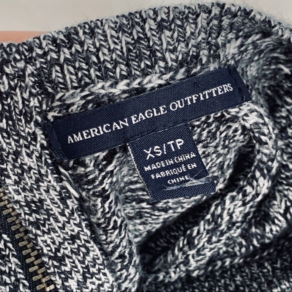 American Eagle Basic Sweater, Size Xs - image 4